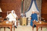” الطيب” يشيد بجهود القيادة السعودية وكلمة المملكة تبرز الرؤية المستنيرة والرسالة السامية في بيان حقوق المرأة   شيخ الازهر يستقبل وزير الشؤون الإسلامية بمقر المشيخة بالقاهرة