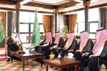 أمير تبوك يستقبل محافظ هيئة الاتصالات والفضاء والتقنية