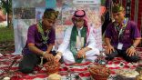 الكشافة السعوديون يجذبون أنظار المشاركين في جامبوري الكشاف المسلم بتبادل الهدايا والتذكارات