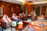 وزير الشؤون الإسلامية يستقبل الرئيس التنفيذي لجمعية ” لأجلهم “