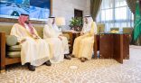 أمير منطقة الرياض يستقبل محافظ حريملاء ومدير المستشفى العام بالمحافظة