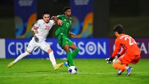 المنتخب السعودي يتأهل إلى ربع نهائي كأس آسيا تحت 17 عامًا متصدرًا مجموعته