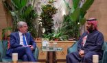 سمو ولي العهد يستقبل رئيس اللجنة الأولمبية الدولية