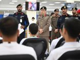 وكيل وزارة الداخلية للشؤون العسكرية يتفقد إجراءات القبول المبدئي لطالبي الالتحاق بدورة تأهيل الضباط الجامعيين الـ(56) بكلية الملك فهد الأمنية