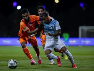 الهلال يكسب الفيحاء بثلاثية دون مقابل في الدوري السعودي