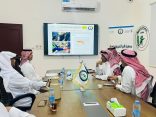 رئيس مركز ذهبان في زيارة تفقدية لجمعية البر الخيرية ويشيد بجهودها المجتمعي