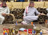 مدير عام التعليم يشارك الطلبة احتفالهم بمتحف مدارس دار التوحيد