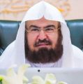 السديس يطمئن على صحة رجل أمن الحرم ريان