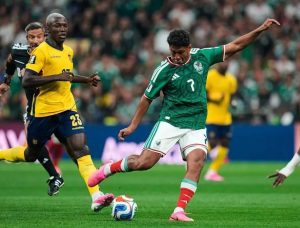 المكسيك تهزم الإكوادور بثنائية وتتأهل إلى دور الـ16 في كأس العالم 2026