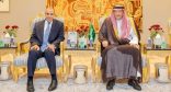 وزير الخارجية المصري يصل إلى الرياض