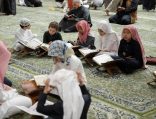 أكثر من (8.000) طالب وطالبة يتمّون حفظ القرآن الكريم في حلقات المسجد النبوي خلال عام 2025م