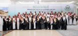 أمير منطقة المدينة المنورة يكرم عددًا من المتقاعدين من منسوبي الإمارة