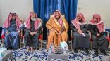 أمير منطقة حائل يقدّم العزاء لأسرة القنون