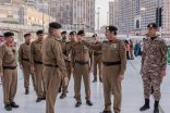 مدير الأمن العام يتفقّد جاهزية الخطط الأمنية والمرورية لموسم عمرة 1446هـ