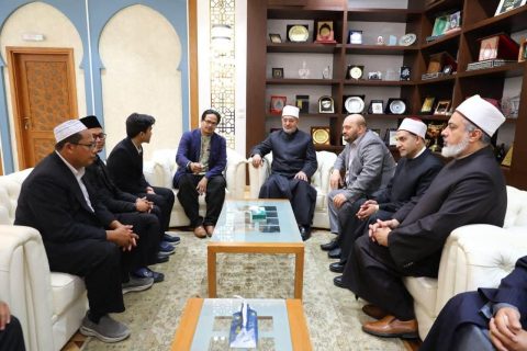 مفتي جمهورية مصر العربية يستقبل وفد الأكاديمية الدولية لفقه الحلال بماليزيا لبحث تعزيز التعاون المشترك
