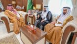 أمير حائل يستقبل رئيس الهيئة العليا للحج والعمرة بجمهورية العراق ووزير الحج والعمرة