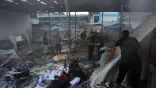 الاحتلال الإسرائيلي يقصف مدرسة تؤوي نازحين في وسط قطاع غزة