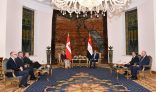 الرئيس عبد الفتاح السيسي يستقبل ملكة الدنمارك