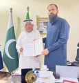 نظير جهوده وتفانيه في خدمة ضيوف الرحمن من حجاج باكستان مكتب شؤون حج باكستان تكرم الدكتور وليد عزيزالرحمن