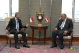 وزير الخارجية بجمهورية مصر العربية يستقبل وزير خارجية سنغافورة