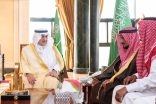 أمير تبوك يستقبل المواطن ناصر البلوي الذي تنازل عن قاتل ابنه لوجه الله تعالى