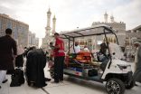 هلال مكة ينقذ معتمر توقف قلبه في ساحات الحرم الخارجية