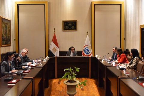 وزير الصحة المصري يبحث مع مندوب فلسطين لدى جامعة الدول العربية دعم المنظومة الصحية في غزة