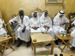 في بادرة جميلة ورائعة من كشافة شباب مكة الوسام الذهبي للمساهمين في خدمة الحجاج والمعتمرين