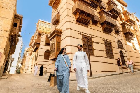 عشاق الرياضة تجذبهم السياحة خليجي 27 الوجهة جدة والتجارب متنوعة
