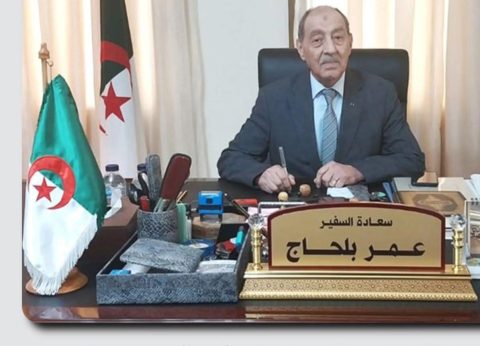 السفير الجزائري: التضامن الكامل مع الكويت في مواجهة كل ما يهدد أمنها واستقرارها