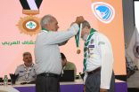 الكشفية العربية تُقلّد الدكتور علي الحفاشي قلادة الكشاف العربي