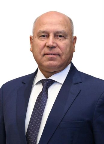 النقل المصرية تنفي وجود أي حسابات رسمية لوزير النقل على موقع التواصل الاجتماعي “فيس بوك