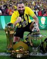 بنزيما… حين يصبح اللاعب فريقًا بأكمله