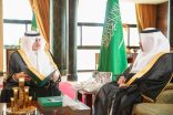 أمير تبوك يطلع على التقرير السنوي لصندوق التنمية الزراعية بالمنطقة