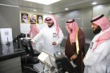 محافظ المجمعة يزور فرع البريد السعودي سبل ويطلع على سير العمل