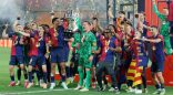 شكراً لعدالة السماء قالها عشاق برشلونة بعد فوزه على ريال مدريد 3-2 في نهائي الكأس لملك أسبانيا