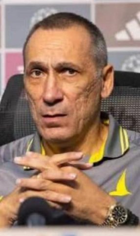 اليوناني دونيس مدربا للمنتخب السعودي في المونديال