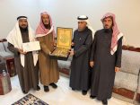 مدرسة النويعمة الابتدائية تكرّم عبدالله الحنابجة بمناسبة تقاعده بعد 40 عاماً من العطاء