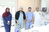 بـ “جراحة دقيقة وعاجلة” استغرقت زهاء ال (80 ) دقيقة مجمع الملك عبدالله الطبي بجدة ينقذ حياة عشريني سقط من إرتفاع ( 8 )أمتار