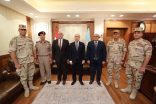 محافظ كفرالشيخ بجمهورية مصر العربية يكرم المستشار العسكري وفريقه تقديرًا لجهودهم في إنجاح التدريب العملي المشترك «صقر 150»