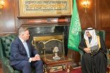 أمير تبوك يستقبل سفير جمهورية بولندا
