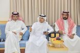 المدير التنفيذي للاتحاد السعودي للهجن يتفقد ميدان وادي الدواسر ويلتقي ملّاك الهجن