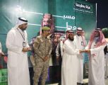 وزارة الرياضة ونادي الطيران بالمدينة يكرمان هيئة الأمر بالمعروف