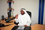 رأى أن الاستثمار في الكاتب أهم من دعم الكتاب – محمد بلو .. من الطيران وفقدان البصر إلى مشروع أدبي يعبر بالذاكرة السعودية نحو العالم