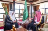 أمير تبوك يستقبل مدير فرع مركز المعلومات الوطني بمنطقة تبوك