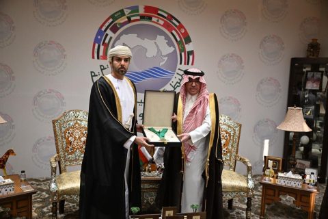 قلادة السياحة العربية من الطبقة الممتازة لجلالة السلطان هيثم بن طارق بن تيمور آل سعيد