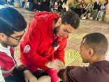 خلية عمل إنساني .. متطوعو الهلال الأحمر المصري يقضون ليلة رأس السنة على معابر فلسطين والسودان ويؤمّنون الاحتفالات طبيًا