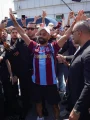 جماهير نادي طرابزون تخرج لاستقبال النجم محمد صلاح