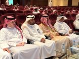 محافظ بدر‬⁩ – يسلم شهادات المشاركين
