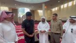 عبر عن سعادته بدخوله للإسلام بعد قناعة تامة وزيارات متكرره لمركز الملك فهد بالأرجنتين – مواطن أرجنتيني يشهر إسلامه أمام وكيل وزارة الشؤون الإسلامية بمركز الملك فهد بالأرجنتين